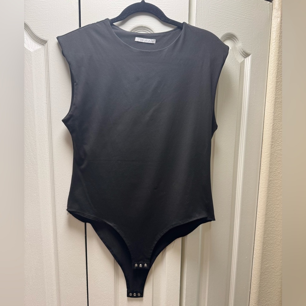 REORIA Black Sleeveless Padded Shoulder Bodysuit Tank Top XL